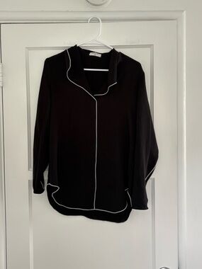 Aritzia Babaton Blouse